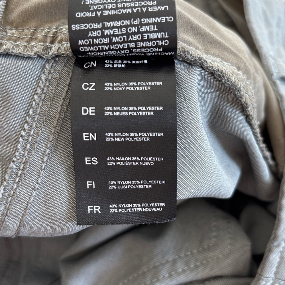 Kuhl Trekr Pants Womens 14 regular Gray Outdoor Style 6235 Nylon Blend Hiking - Picture 9 of 10
